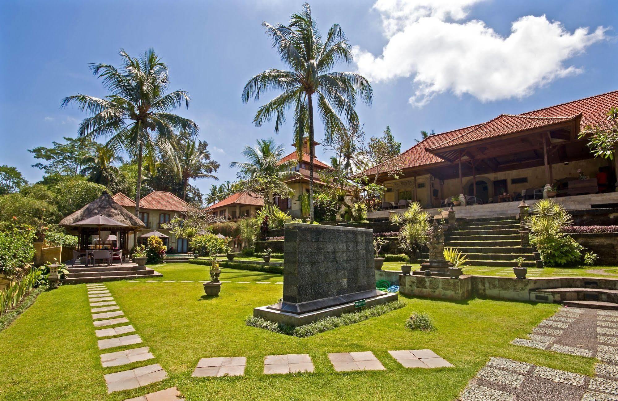 Hotel Villa Ubud ภายนอก รูปภาพ